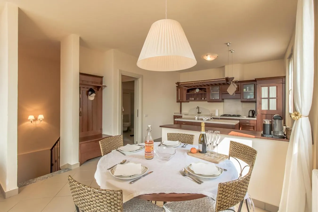 Il Borgo Apartment Μενάτζιο